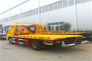 垦利附近拖车救援搭电